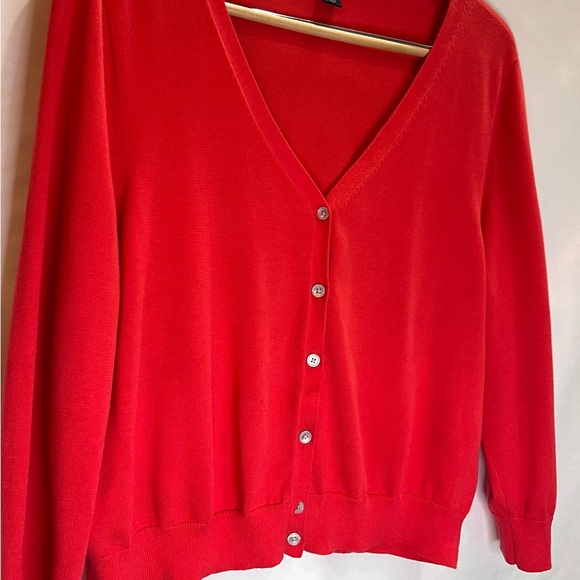 Cardigan - Picture 4 of 9